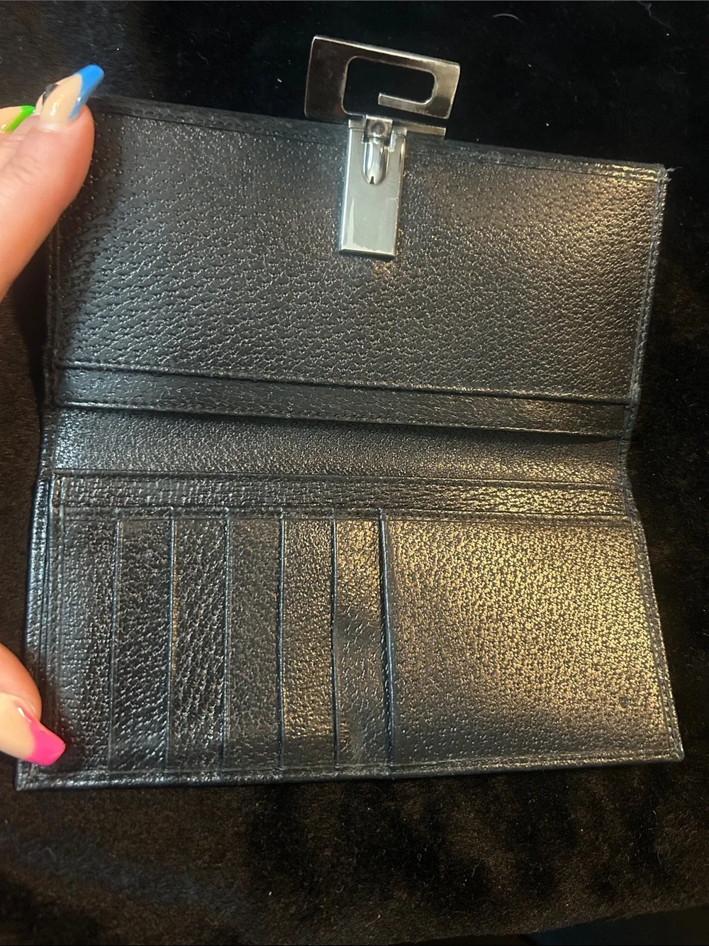 Gucci Black Leather Wallet with Silver G Logo - Picture 6 of 7